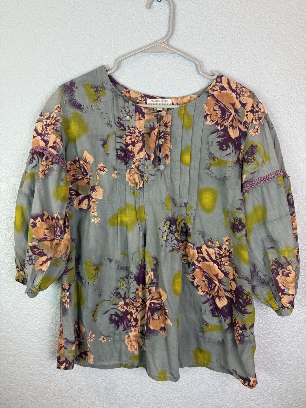 World Market Blouse Womens Small Medium Gray Floral Button Boho Long Sleeve Top